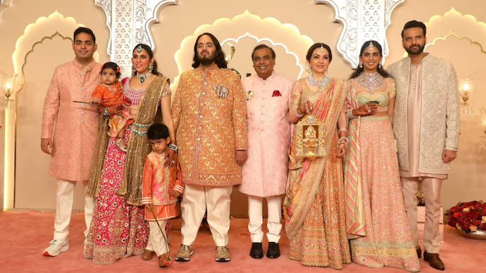 Neeta Ambani Wedding Outfits